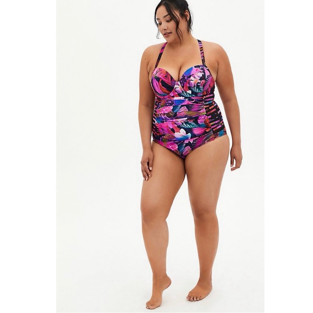 Torrid Underwire Tropical Floral One-Piece Swimsuit NWT SZ 1 and 2